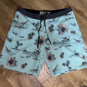 Men’s SALTY CREW board shorts size 36